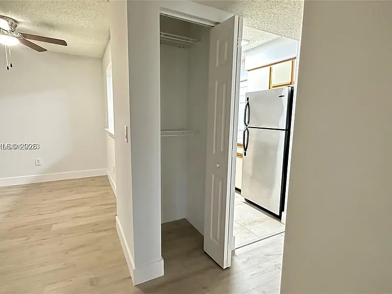 1243 SW 46th Ave #1111 — Photo 13