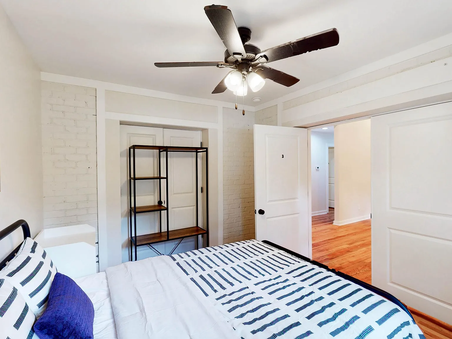 4 bed, 3.0 bath, $845 — Photo 2