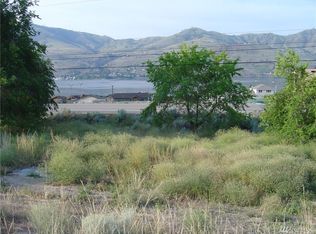 100 Riviera Dr, Chelan, WA 98816