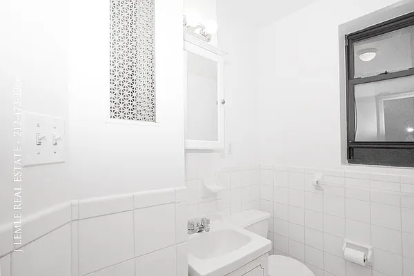 Rented by J. Lemle Real Estate | media 28