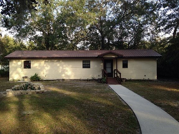 Bungalow guest quarters