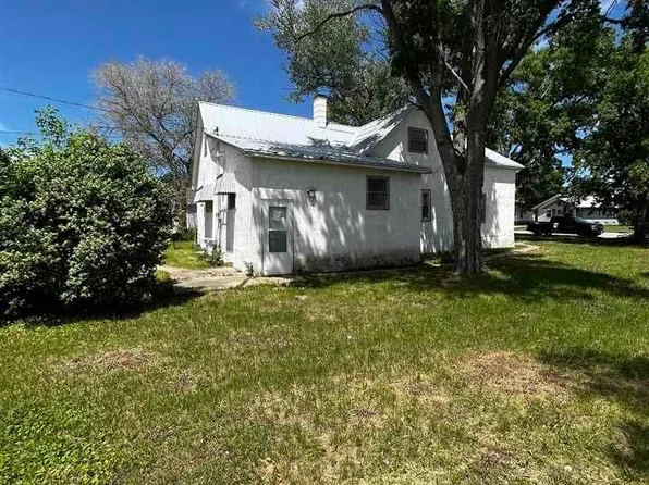 303 Sprague St, Rushville, NE 69360