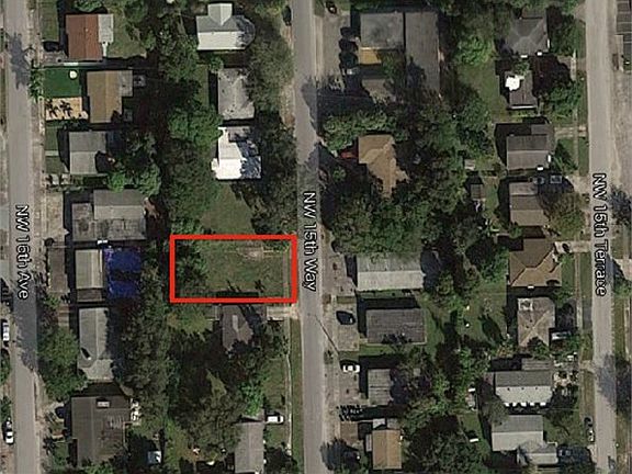2nd image of 421 NW 15th Way