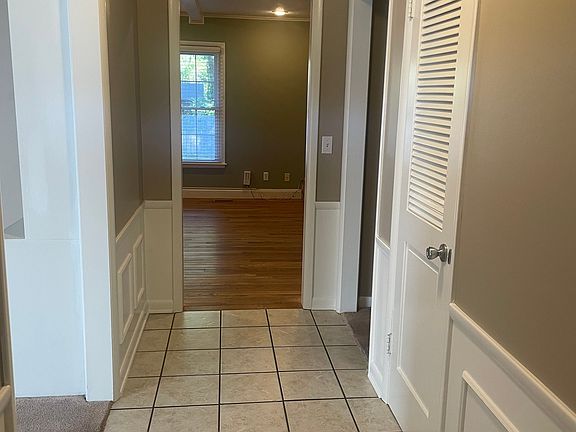 5th image of 2824 N Centerwood Rd