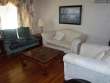 2nd image of 6558 Parkland Ave