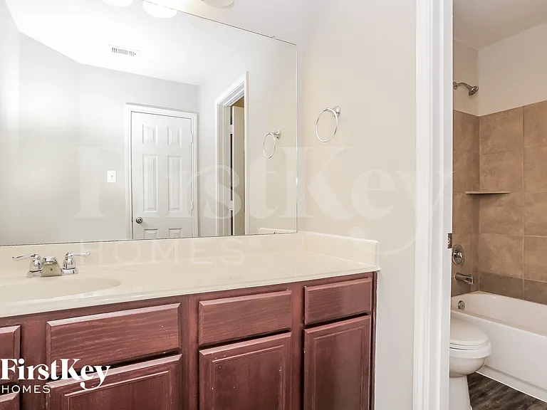 5046 Dappled Grove Trl — Photo 13