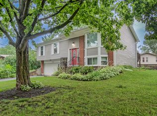 220 Falcon Ridge Way, Bolingbrook, IL 60440