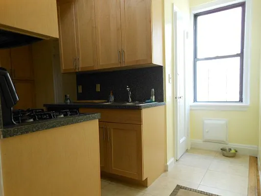 Rented by Walters NYC Ltd.  | media 23