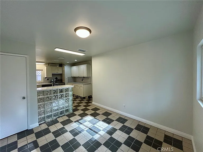 3132 Estado St — Photo 10