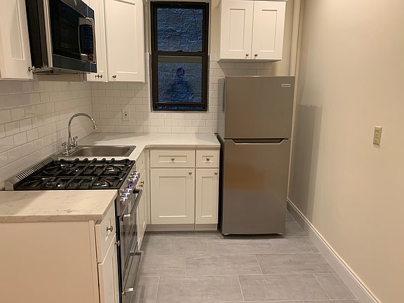 2nd image of 366 Broome St APT 23