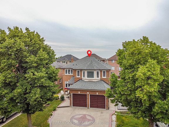 2nd image of 72 Rainforest Dr