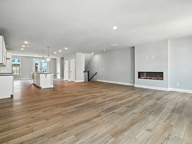 1232 S Person St #201 — Photo 10