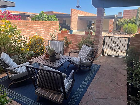 Spacious and private front patio