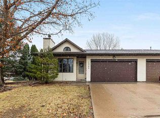 1943 Plaen View Dr, Iowa City, IA 52246