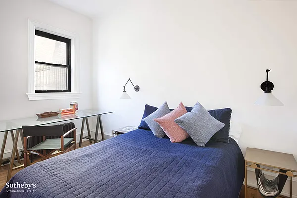 Sold by Sotheby's International Realty | media 8