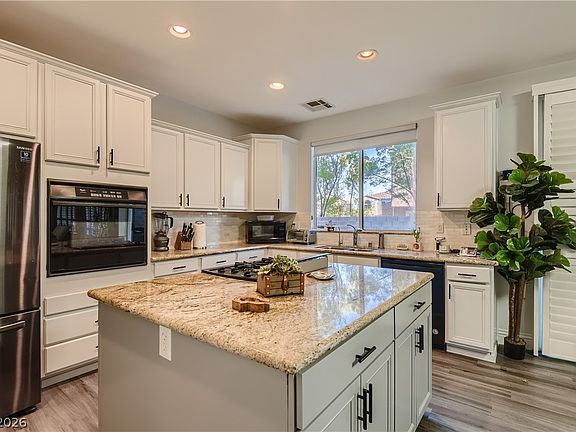 3rd image of 11741 San Rosarita Ct