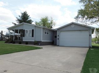 110 W South St, Monroe, IA 50170