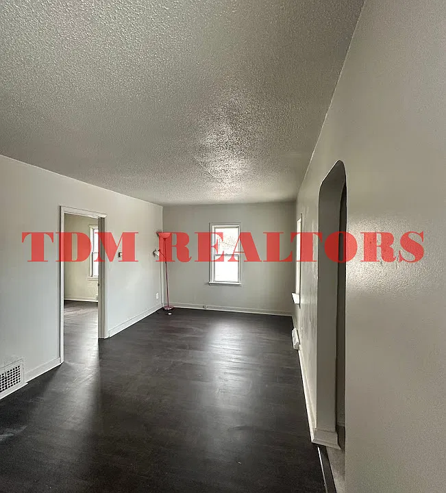 3364 Lippincott Blvd