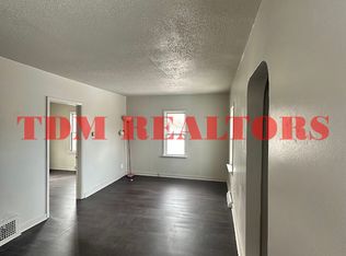 3364 Lippincott Blvd, Burton, MI 48519