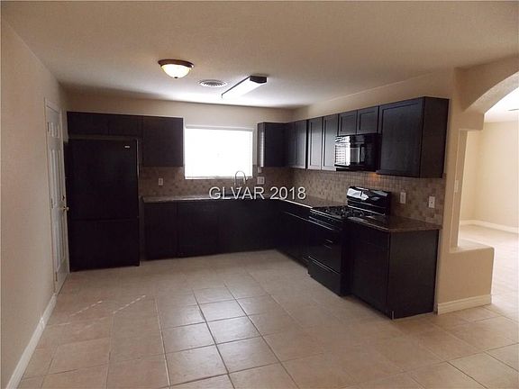 3rd image of 5805 Carl Ave