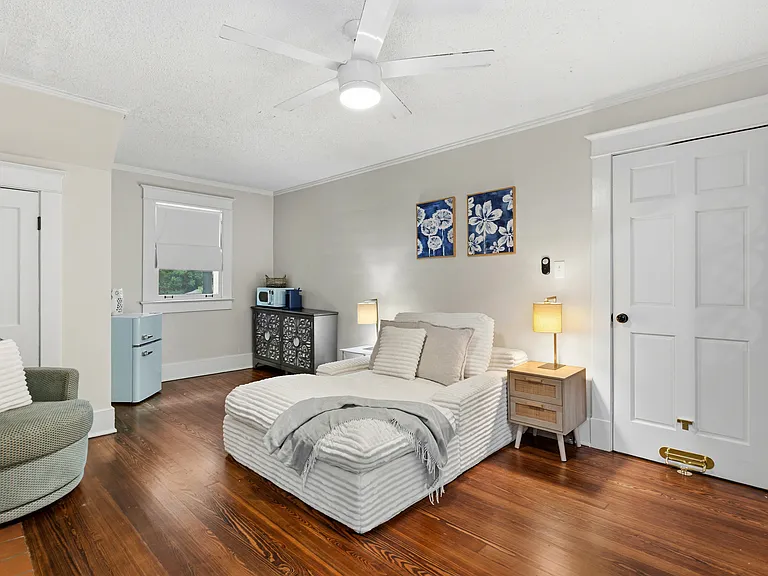 1855 York Ave — Photo 18