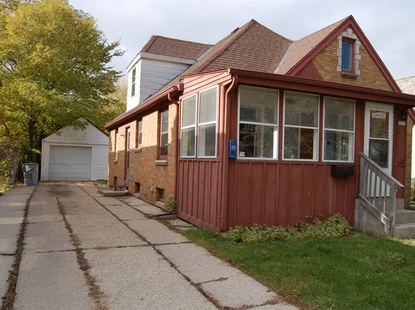 5111 N Hopkins St, Milwaukee, WI 53209