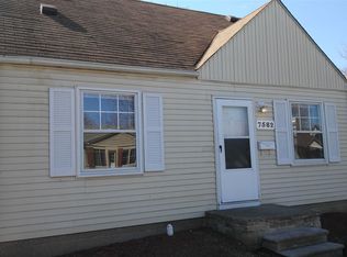 7582 Toepfer Rd, Warren, MI 48091