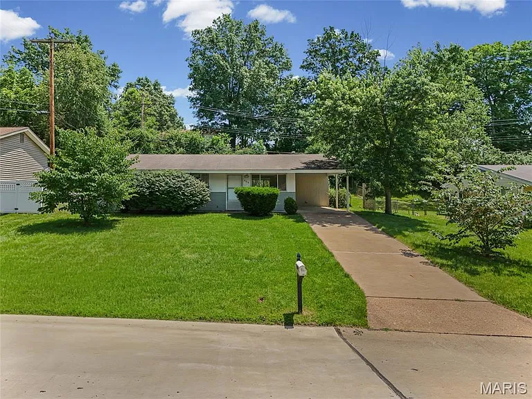 404 Spring Meadows Dr — Photo 38