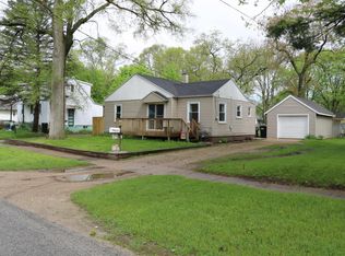 331 Ridgewood St SE, Kentwood, MI 49548