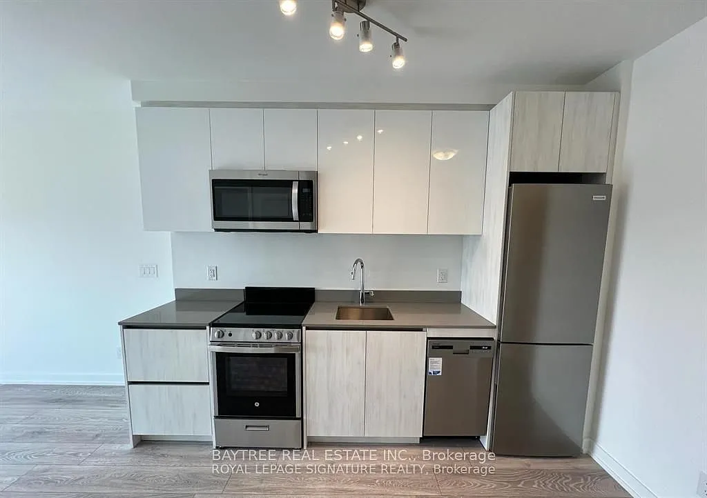 1 bed, $2,100 — Photo 2