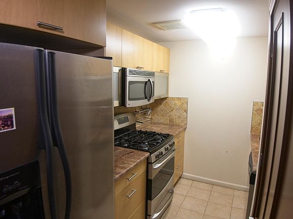 4th image of 1180 Brighton Beach Ave #9302