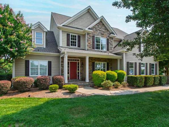 380 Barnhill Ln, Wake Forest, NC 27587