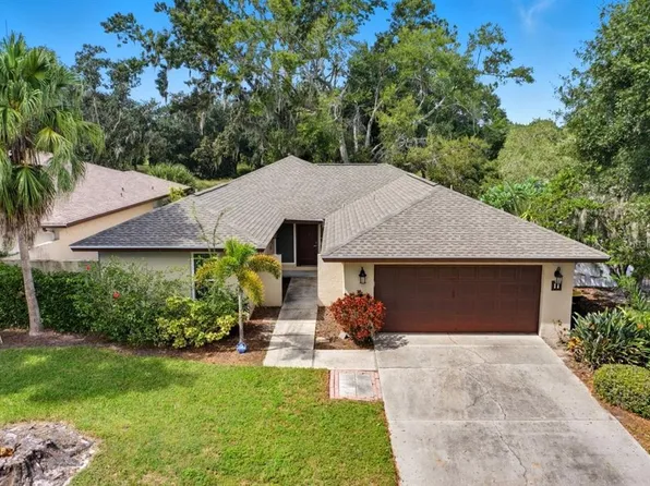 11 Huntley Ct, Haines City, FL 33844