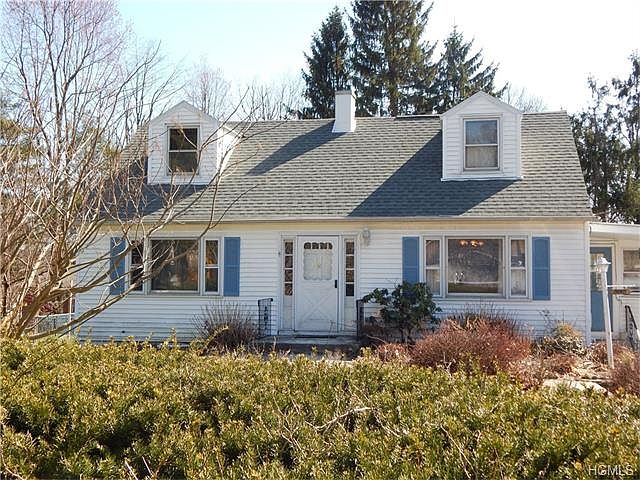 1st image of 12 Noel Dr