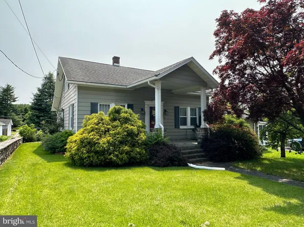 12136 Pen Mar Rd, Waynesboro, PA 17268