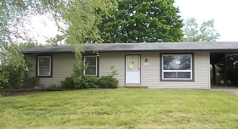 1st image of 2624 Blue Heron Dr