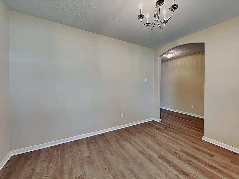 6530 Portlick Dr — Photo 6