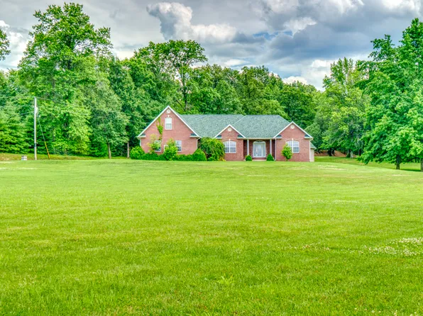 2108 S Hillside Ln, Mc Leansboro, IL 62859