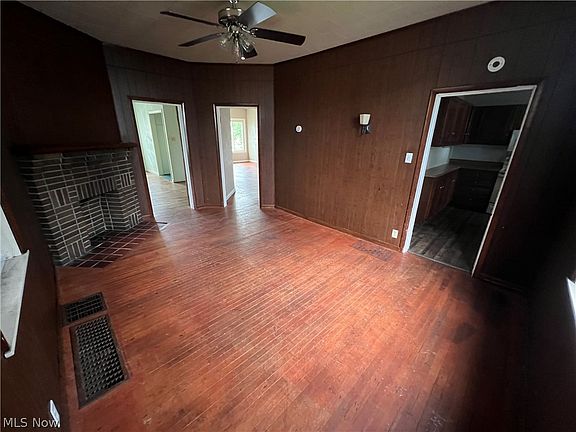 5th image of 316 Vine St