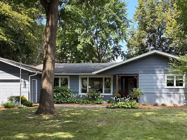 817 Gooseberry Ln, New Prague, MN 56071
