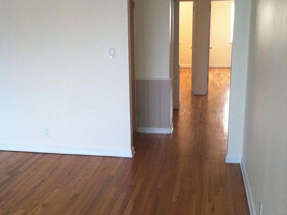 3rd image of 7103 73rd St