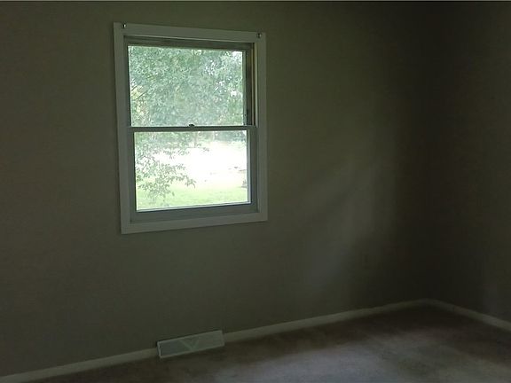 5th image of 1121 Curtwood Dr