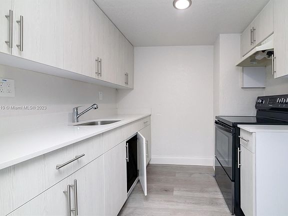 4th image of 12300 NE 4th Ave APT 315