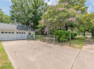 1024 Bonnie Brae Ave, Fort Worth, TX 76111