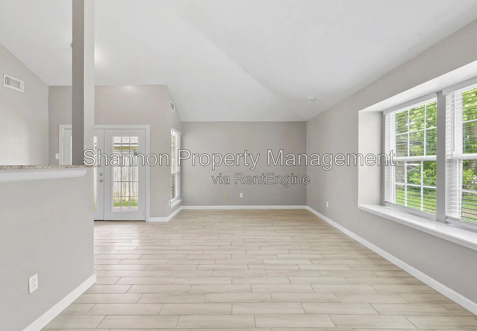 2 bed, 1.0 bath, 1050 sqft, $1,395 — Photo 4