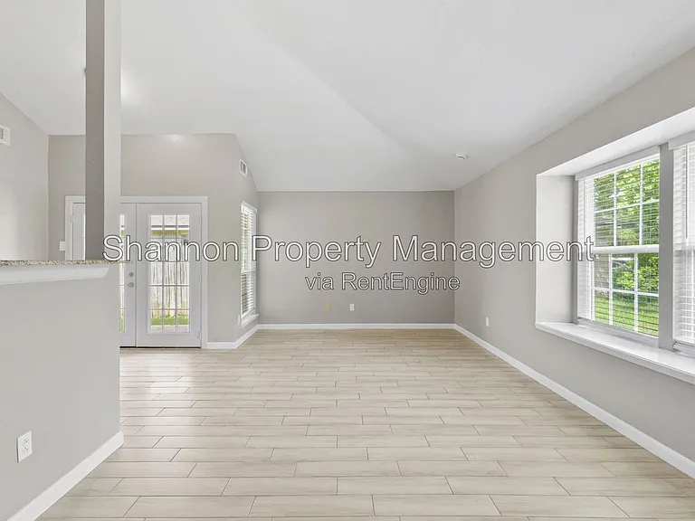 3110 Oak Rock Cir — Photo 5