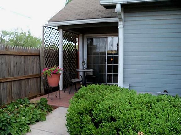 4th image of 1001 Lytle Creek Dr