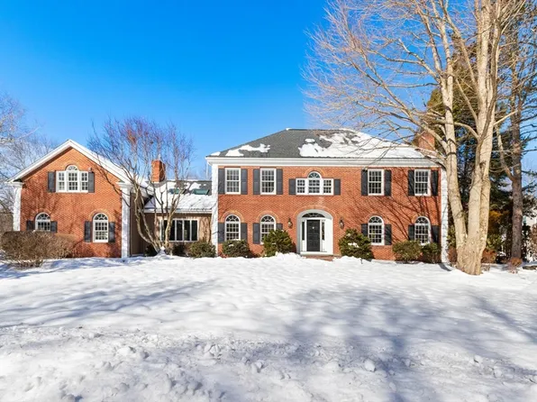 34 Solomon Pierce Rd, Lexington, MA 02420