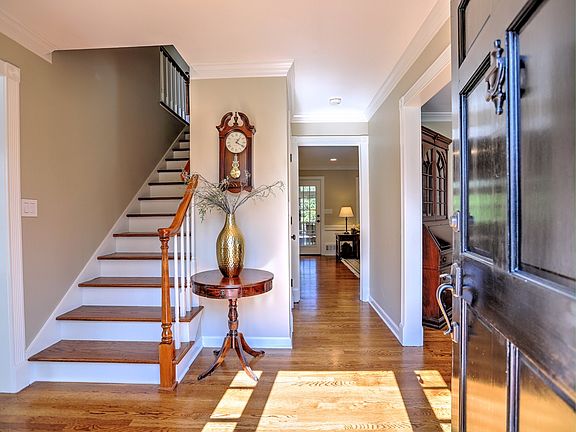 Bright, welcoming foyer