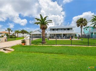 1783 W Bayshore Dr, Palacios, TX 77465